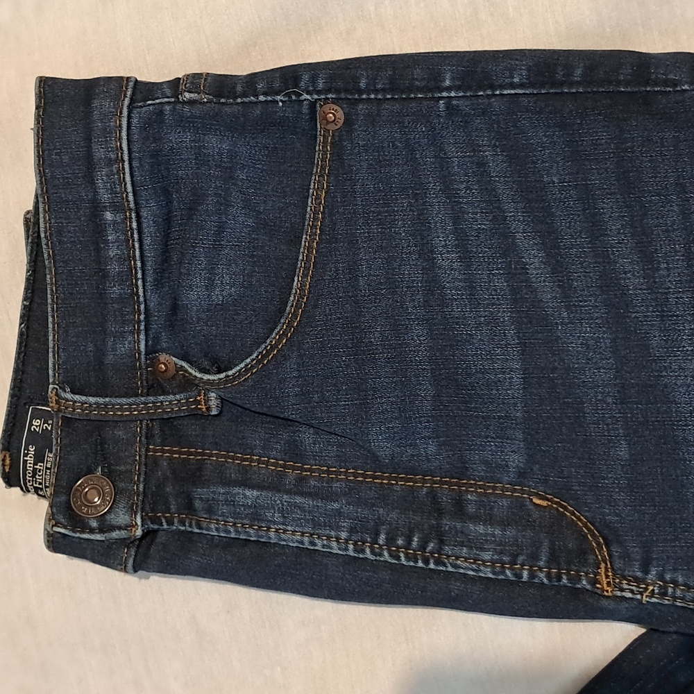 Abercrombie & Fitch Ultra High Rise Super Skinny Size 2/26. Distressed. - Picture 2 of 14